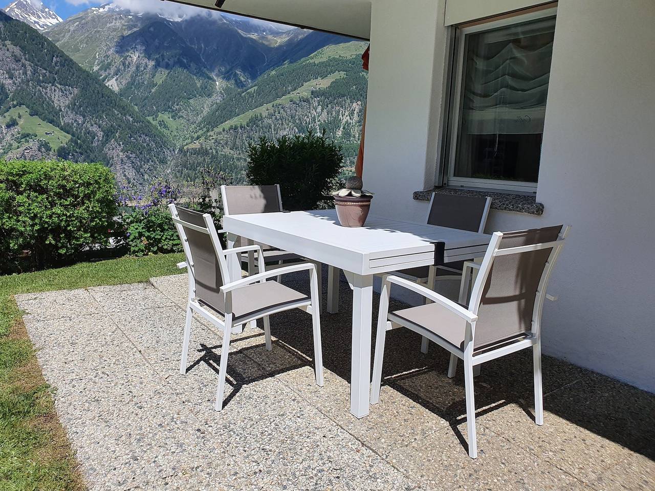 Ganze Ferienwohnung, Ferienwohnung Schneevogul - Ferienwohnung Schneevogul, 4 Personen, 55m2 in Grächen, Walliser Alpen