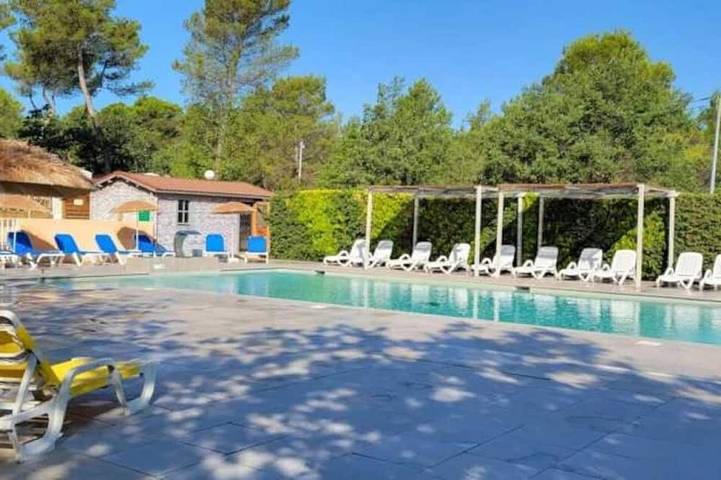 Location de vacances pour 4 personnes à Peynier