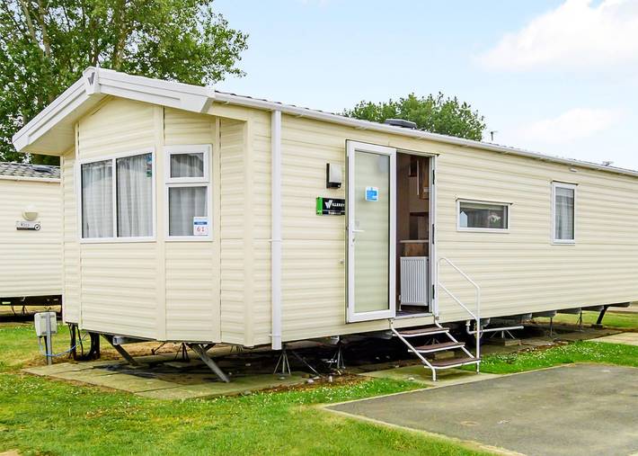 Caravan for 6 people in The Broads