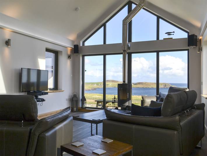 Cottage for 4 people, with Garden in Lewis and Harris