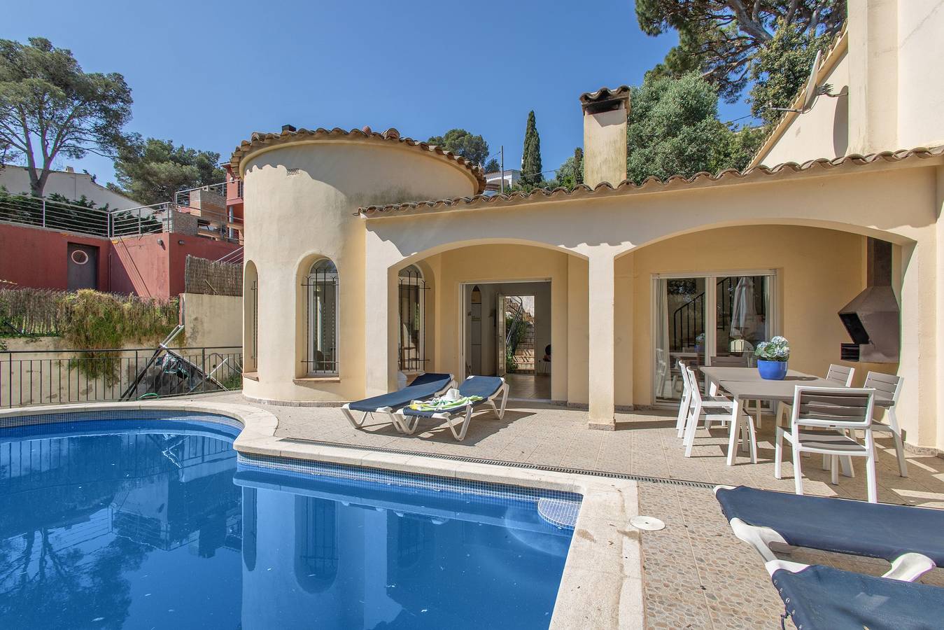 Villa con piscina privata a 10 minuti a piedi dalla spiaggia in Sa Riera, Begur