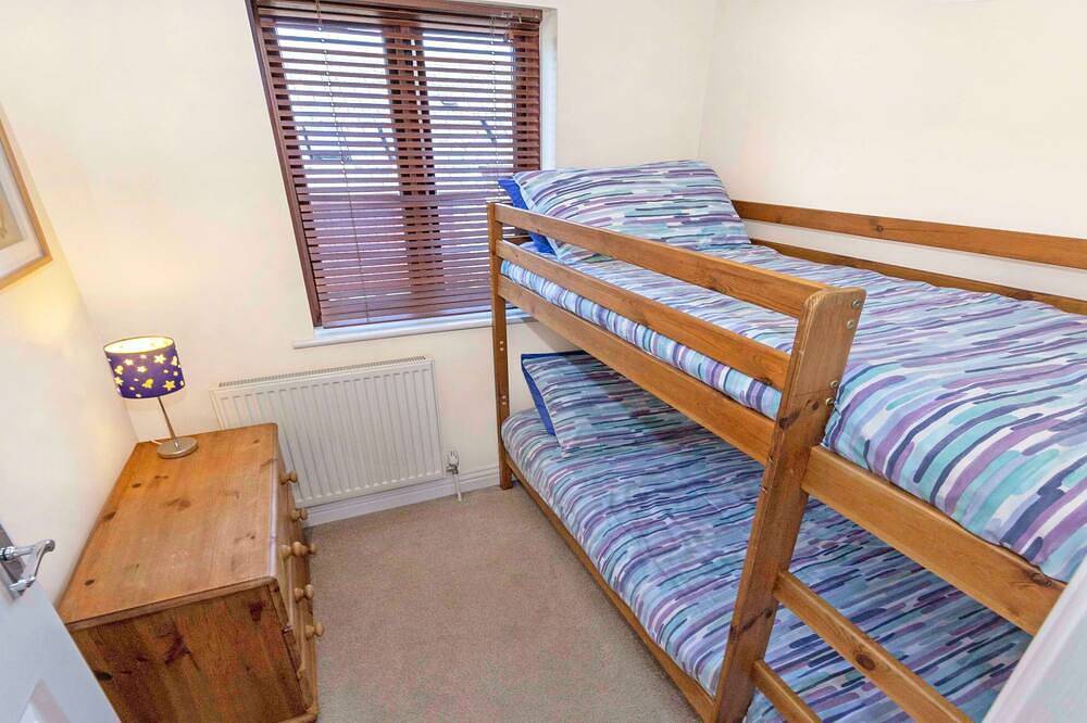 Oysters | Sleeps 6 | Modern Villa & Dog Friendly in Braunton, Devon