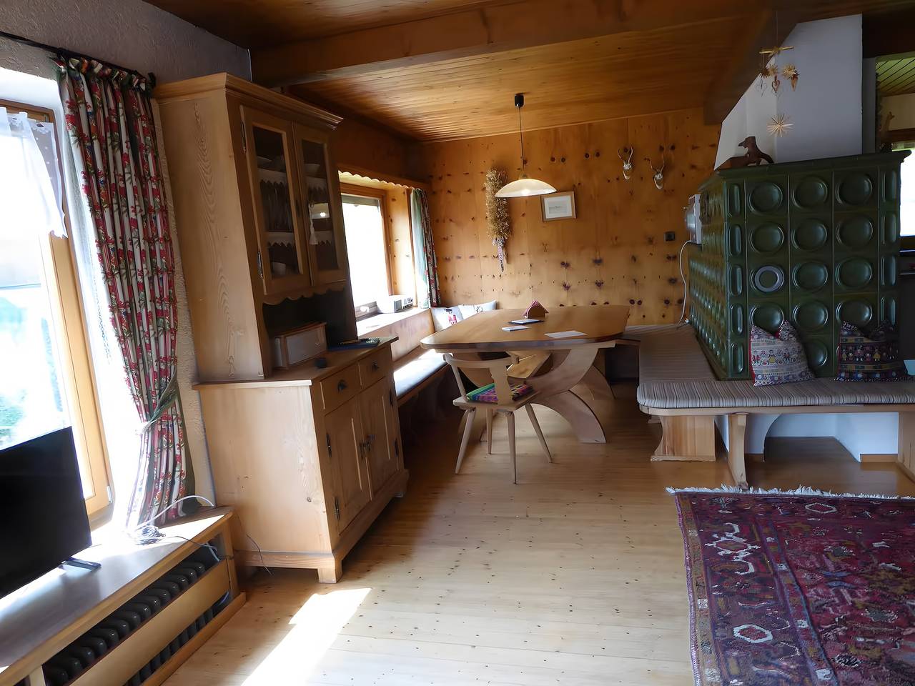 Ferienhaus 'Am Bach' mit Bergblick, privater Terrasse und Wi-Fi in Wieden, Südschwarzwald