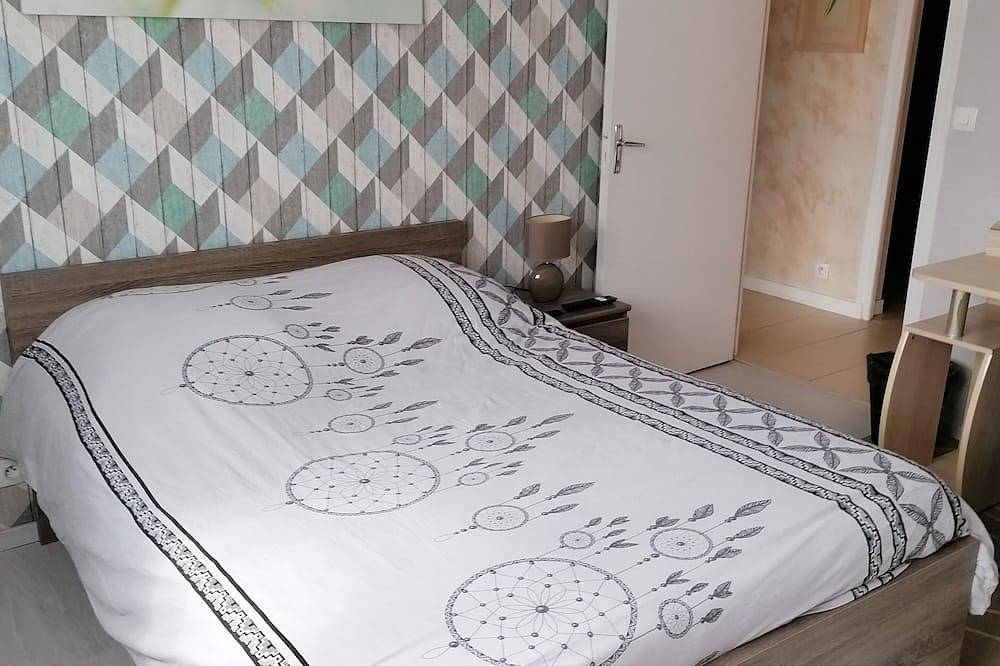A whole floor just for you in our home in Chaumont, Haute-Marne