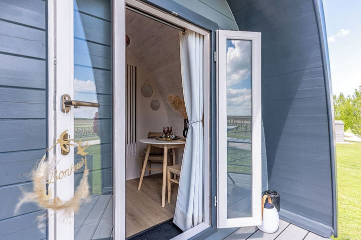 Cabane pour 2 personnes avec spa in Saint-Ciers-Champagne, Région de Jonzac