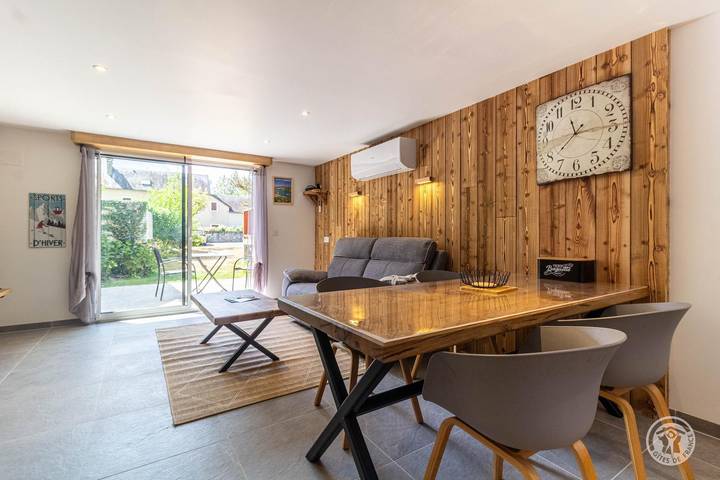 Gîte pour 2 personnes, avec jardin à Sassis