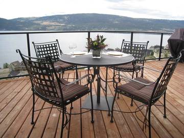 Cottage for 8 Guests in Central Okanagan, Picture 1
