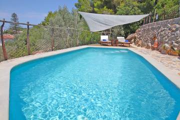 Finca für 6 Personen, mit Terrasse und Garten in Port de Sóller