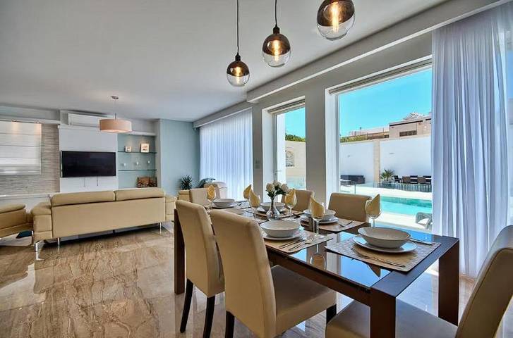 Maison d’hôte pour 10 personnes, avec Terrasse ainsi que Jardin et Piscine