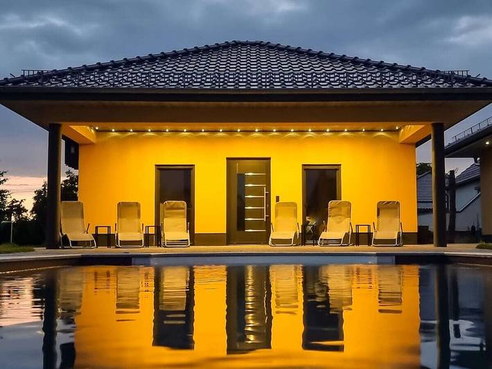 Ferienhaus für 8 Personen, mit Terrasse und Sauna