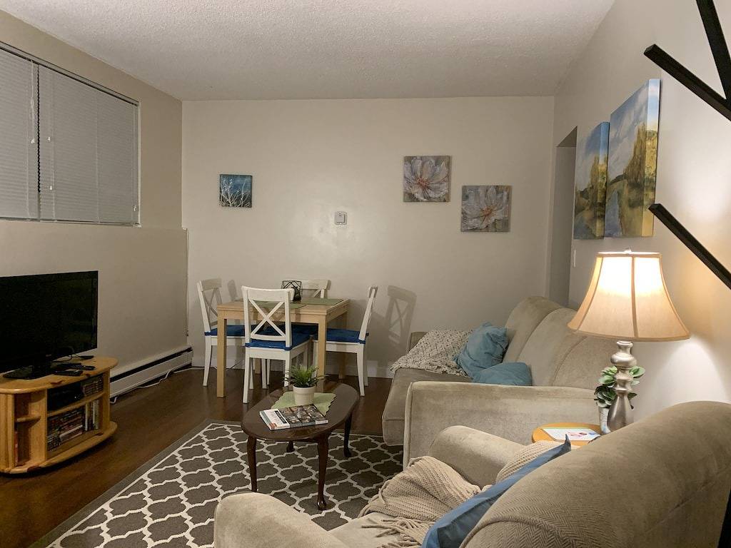 Ganze Wohnung, Relaxing Red Deer Suite - Private & Comfortable in Red Deer