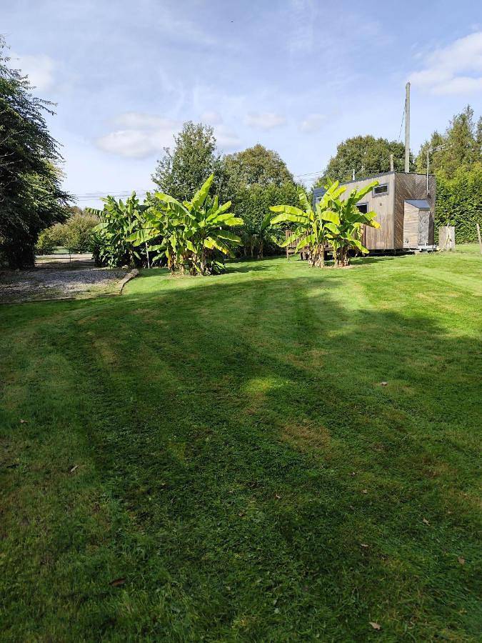 Gîte pour 4 personnes, avec terrasse dans Vautorte