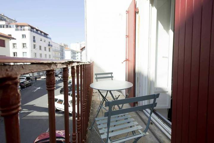 Gîte pour 2 personnes, avec vue et balcon dans Plage du Port-Vieux - 2
