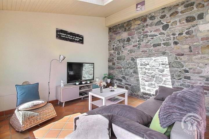 Gîte pour 4 personnes, avec jardin à Plurien - 4