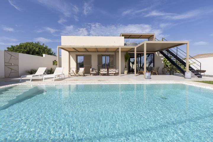 Villa per 4 persone, con giardino e panorama in Santa Maria del Focallo