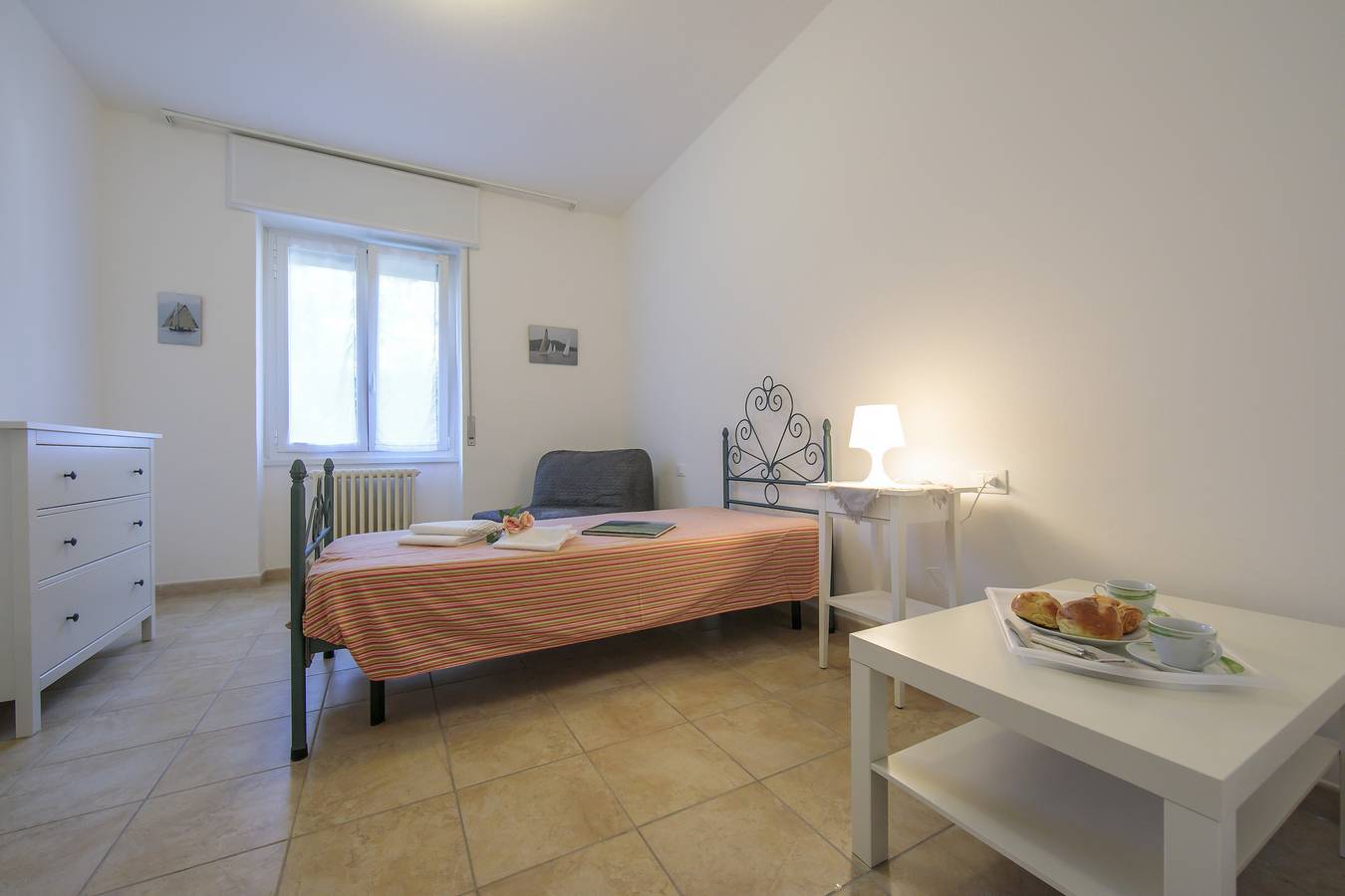 Appartement entier, Casa Al Caprifoglio 600m From Beach in Ispra, Comune di Ispra