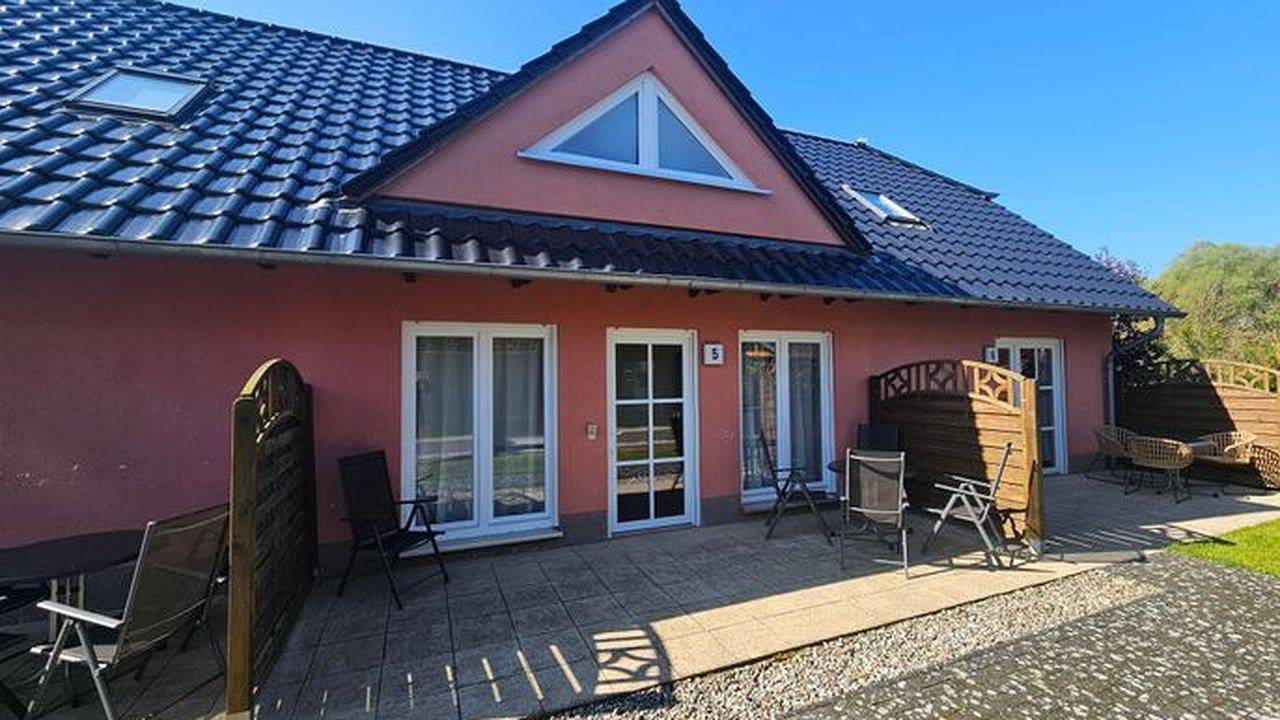 Ganze Ferienwohnung, Ferienwohnung für 5 Personen (70 m²) in Neppermin in Neppermin, Benz