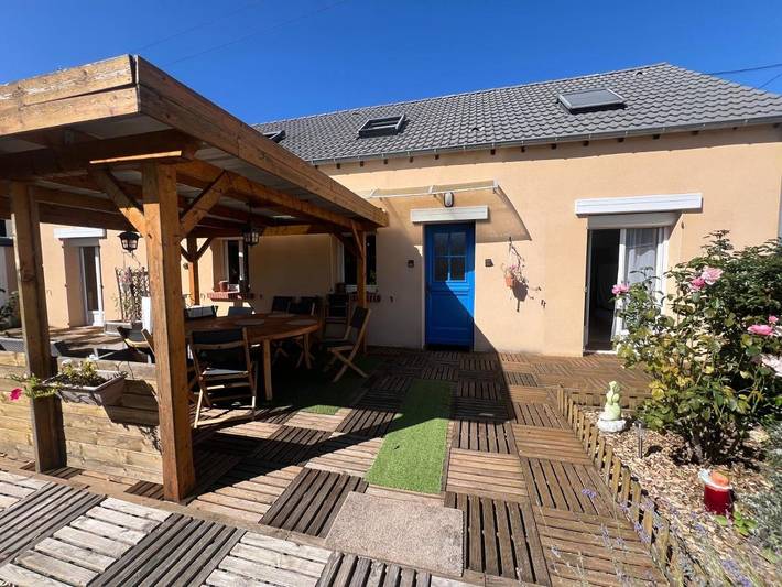 Chambre d’hôte pour 2 personnes, avec Terrasse et Jardin à Gien