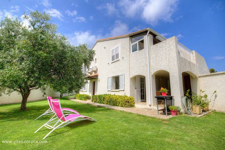 Gîte pour 4 personnes, avec jardin - 1