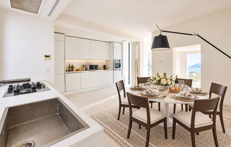 Appartamento per vacanze con vista mare - AC, Giardino, Cucina, Internet, Parcheggio in Lido Antares Beach, Scilla