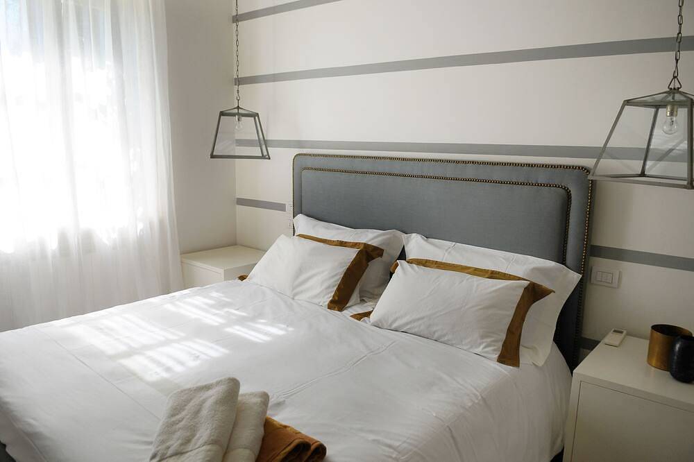 Olive Beach Forte dei Marmi. Cozy designer villa a few steps from the sea in Forte dei Marmi, Italienische Riviera