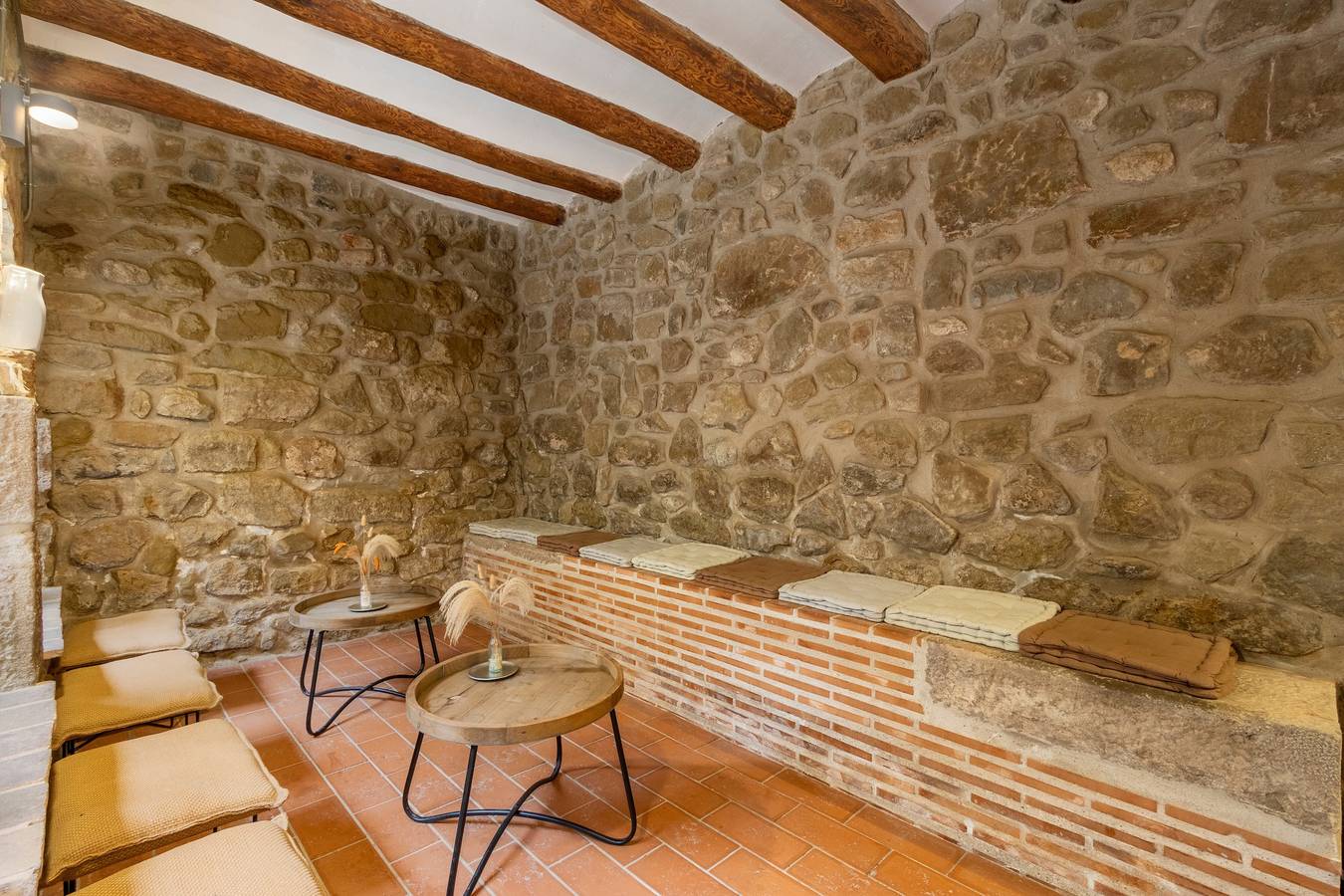 Appartement entier, Appartement 'Àtic 1' avec terrasse privée, Wi-Fi et climatisation in Balaguer, Noguera (comarque)