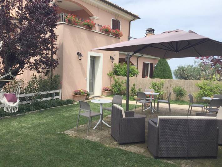 Location de vacances pour 2 personnes, avec vue et jardin, adapté aux familles à Mosciano Sant'Angelo - 4