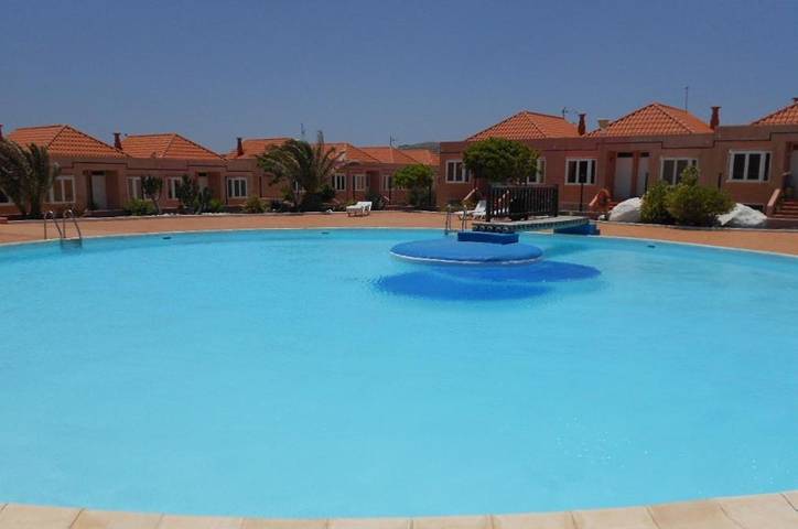 Holiday home for 6 people, with pool and garden - 1