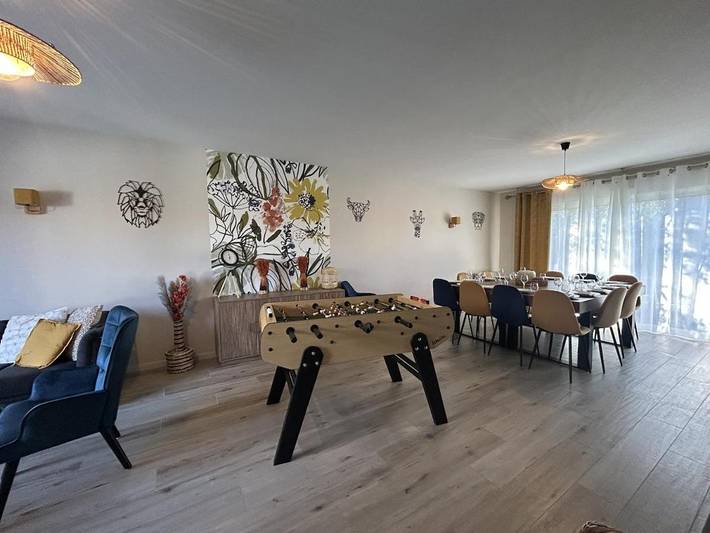 Location de vacances pour 16 personnes, avec Terrasse et Jardin à Trélazé