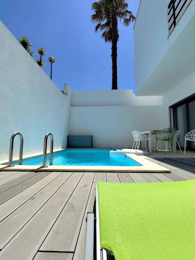 Four-Bedroom House in Atalaia, Distrito de Lisboa