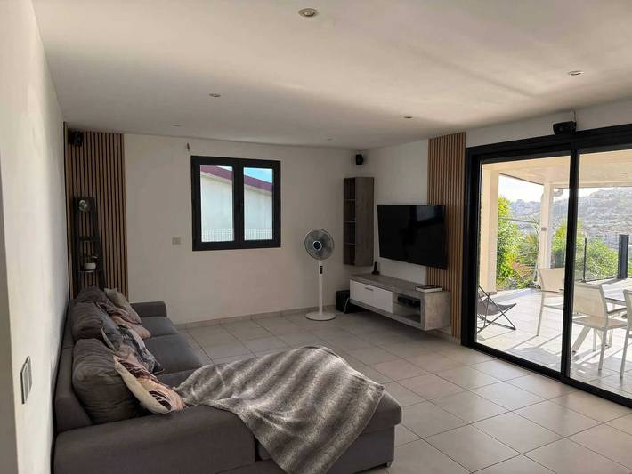 Villa con piscina privada en Fort-de-France, 93 m² in Martinica