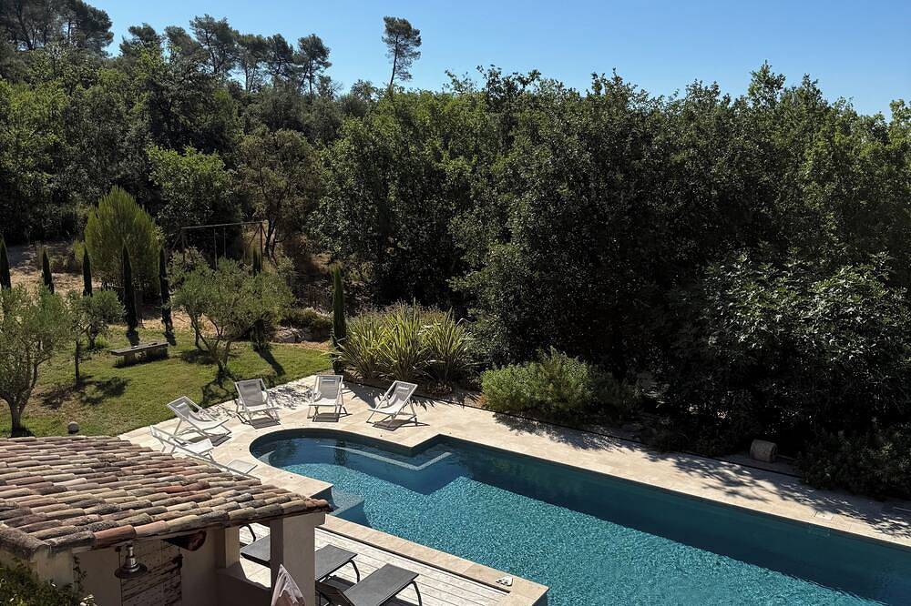 Les Gardis — An Exceptional Provençal Mas in the Heart of the Luberon in Cadenet, Regionaler Naturpark Luberon