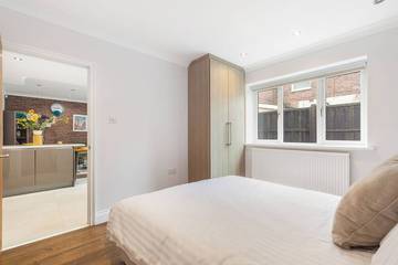 Apartment for 6 People in High Wycombe, Buckinghamshire, Photo 1