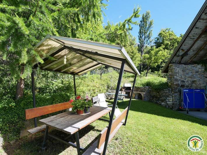 Le Circaète in Puy-Sanières, Parque Nacional de los Ecrins