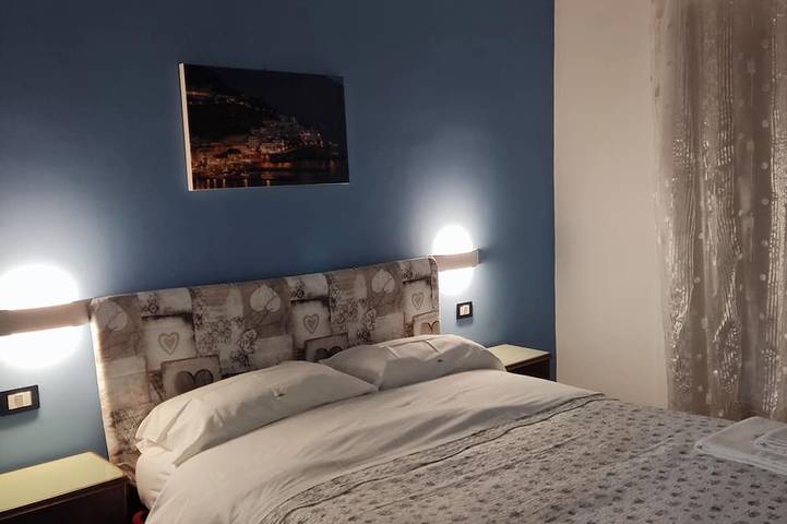 Location de vacances pour 6 personnes, avec balcon, animaux acceptés à Castellammare di Stabia - 3