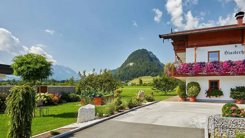 Hütte für 4 Personen, mit Garten und Terrasse in Kössen - 3