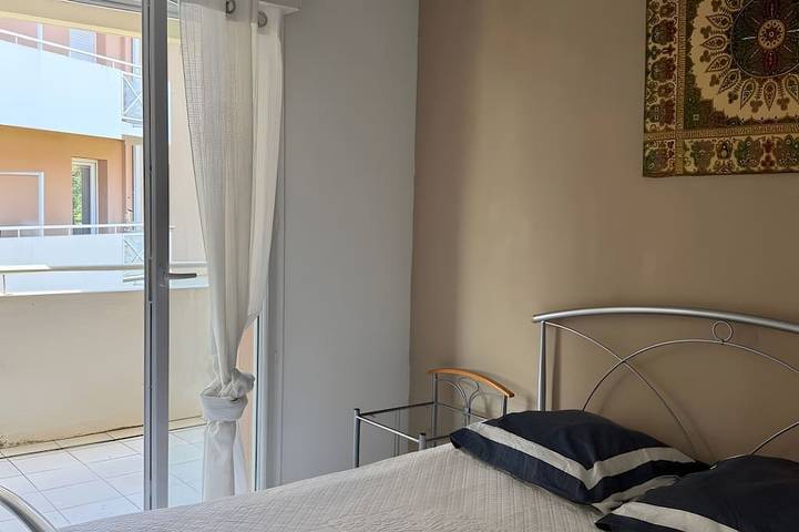 Gîte pour 4 personnes, avec balcon et piscine dans Port de la Hume - 4