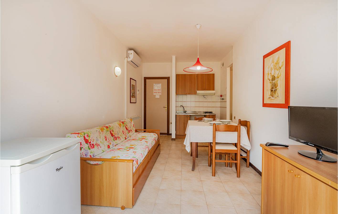 Ganze Ferienwohnung, Strandparadies mit AC, Parkplatz und Internet in Giannella, Grosseto Provinz