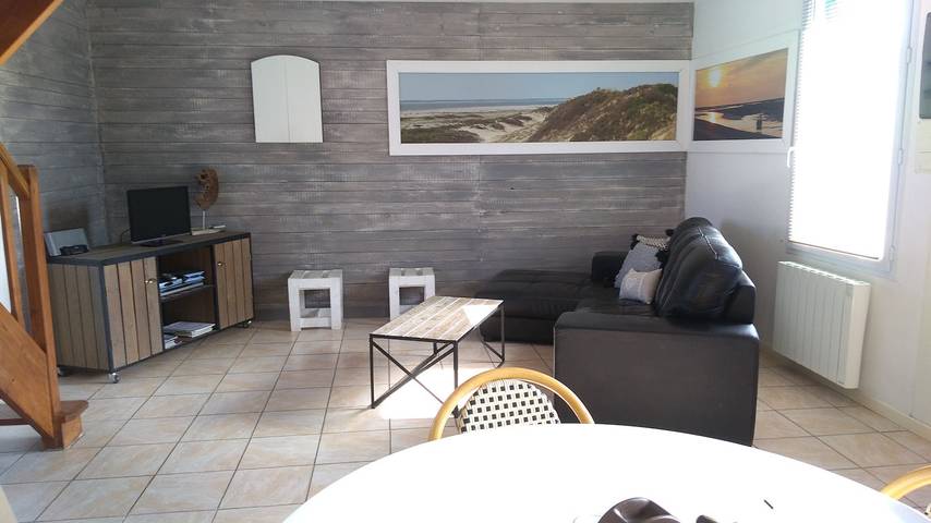 Gîte pour 5 personnes, avec terrasse, animaux acceptés