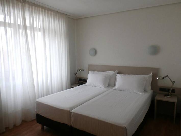 Hotel para 2 personas, con terraza y vistas, Se admiten mascotas - 1