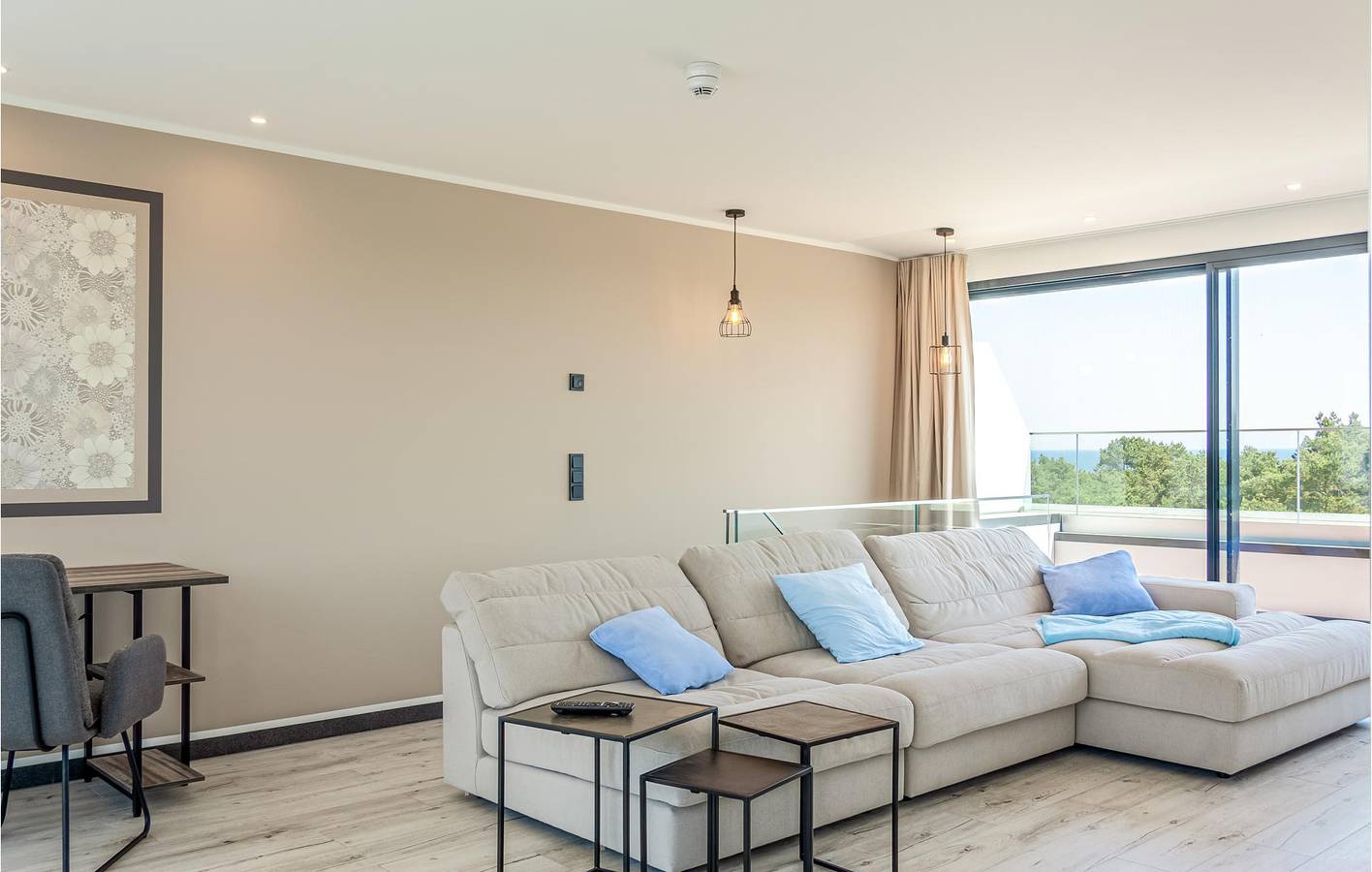 Ganze Ferienwohnung, Appartement mit Meerblick und Terrasse, 800m zum Strand von Binz in Prora, Bergen auf Rügen und Umgebung