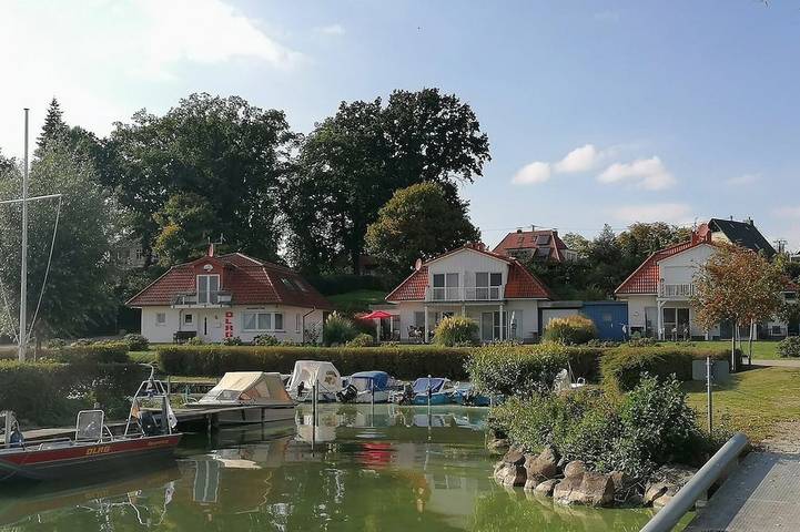 Ferienhaus für 4 Personen, mit Balkon in Bad Kleinen