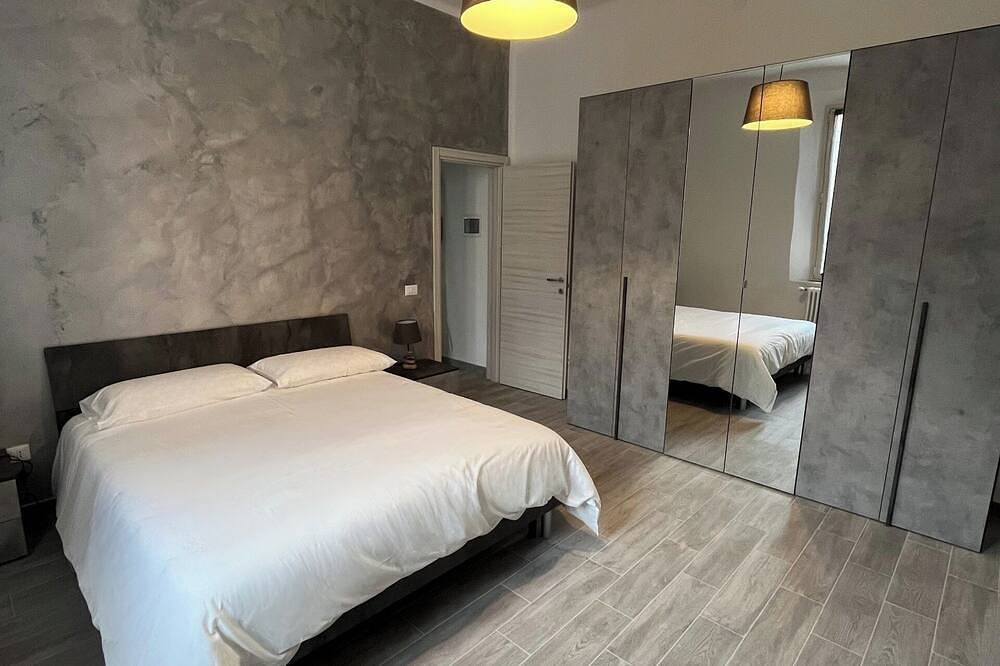 Entire apartment, Suite Storchi - Apartment near downtown - A stone's throw from downtown in Modena, Modena Province