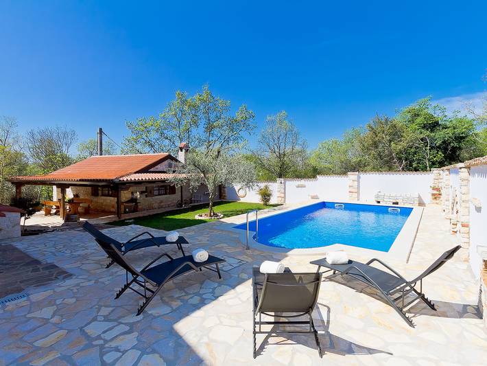 Apartament wakacyjny dla 6 osób, z ogród i taras w Kanegra