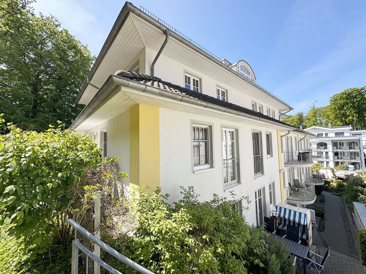 Ganze Ferienwohnung, Mr: Villa Rosa Whg. 09 Strandgut mit Nord/West Terrasse - Villa Rosa Whg. 09 Strandgut mit Nord/West Terrasse in Sellin, Rügen