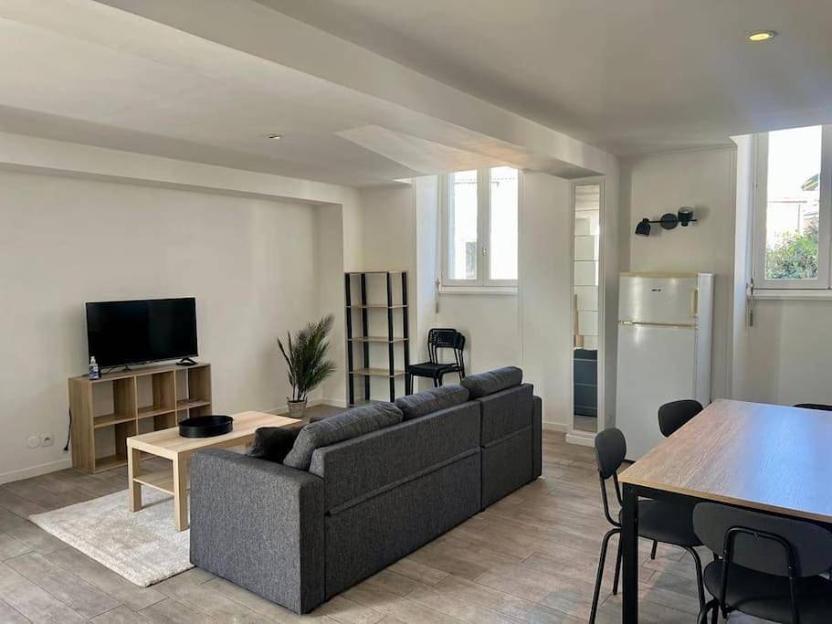 Appartement entier, Apartment in Poitiers, Vienne (France)