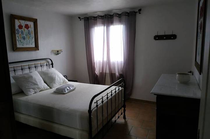 Location de vacances pour 6 personnes, avec jardin et terrasse à Cheval-Blanc - 4