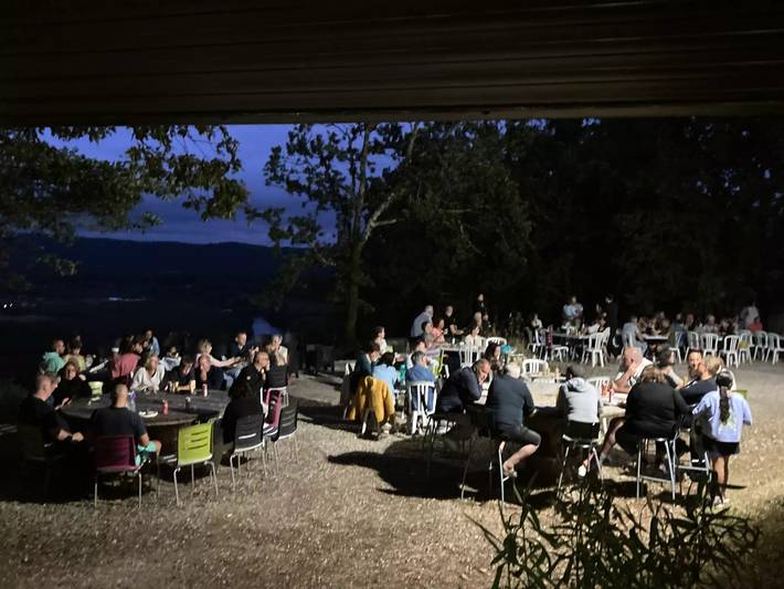 Camping für 2 Personen, mit Pool und Terrasse, mit Haustier in Midi-Pyrenäen - 4