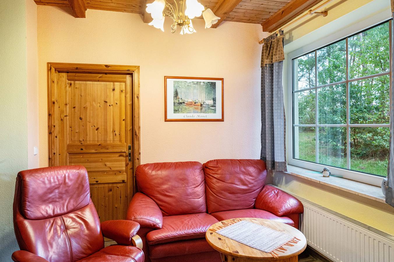 Holiday Home 'Ferienhaus Mine Hüsung' with Private Terrace, Shared Garden and Wi-Fi in Feldberger Seenlandschaft, Mecklenburg-Strelitz