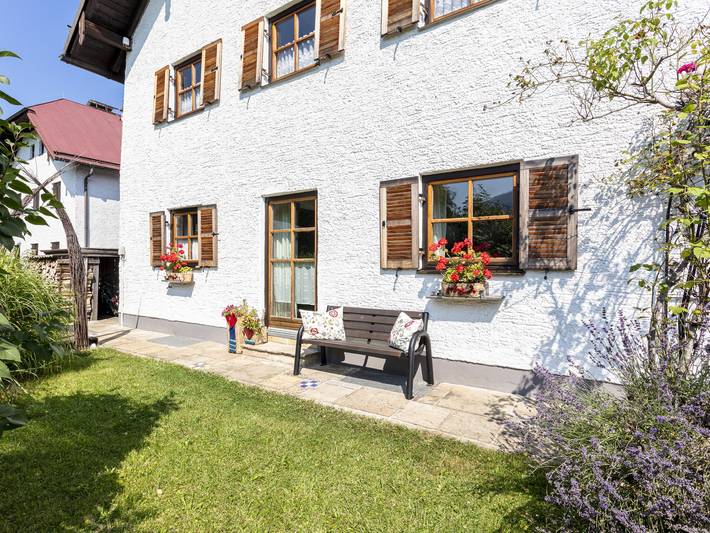 Ferienwohnung für 3 Personen, mit Terrasse und Garten